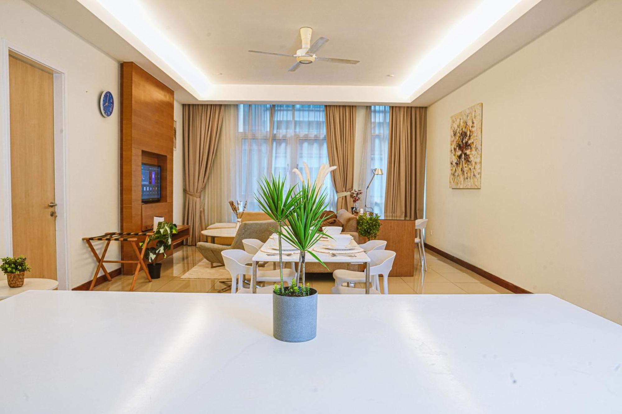 400m To Klcc Bukit Bintang Pavillion Klcc Lrt Walking Distance Lot 163 Zenglo Apartment *